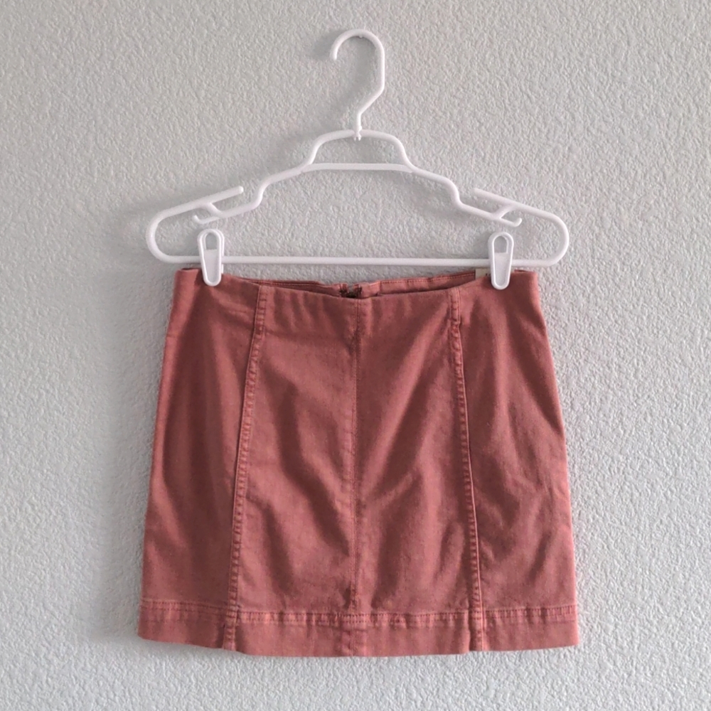 🎉2/$20 Sale - Jolt Mauve Mini skirt NWT
